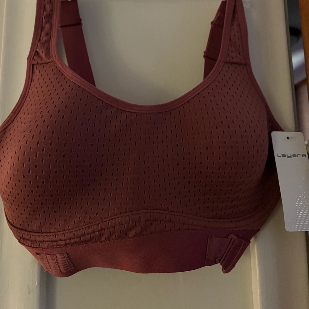 Later 8 medium Bra maximum support NWT!